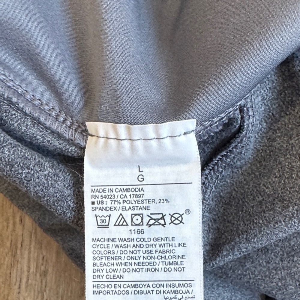 Old Navy Powersoft High Rise Go Dry Shorts Womens Size Large - Picture 3 of 5